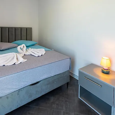 Stunning In With Wifi Apartment *