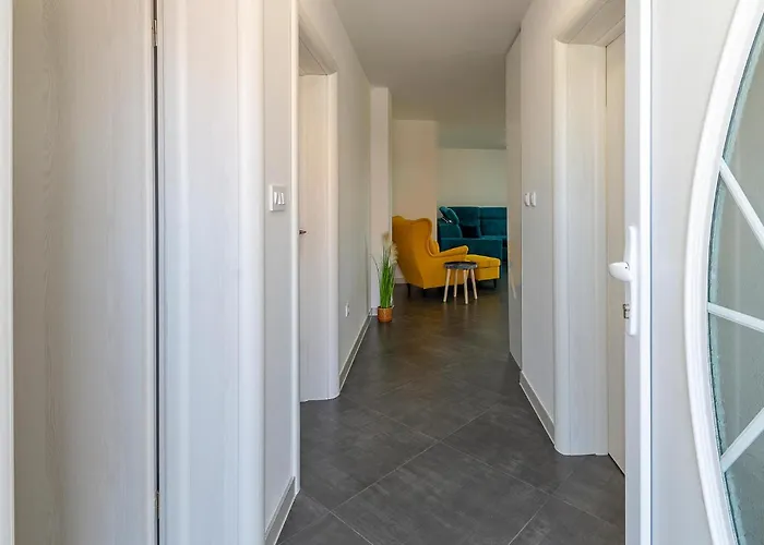 Stunning In With Wifi Apartman