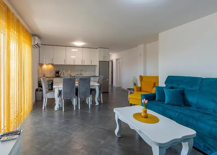 Stunning In With Wifi Apartman Poreč